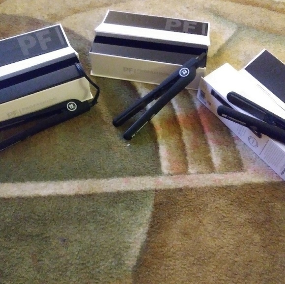 Accessories - Profashion 1.25" ceramic flat iron